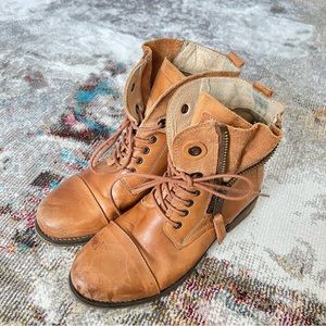 Tara M. Tan lace up boots EUC women’s size 8.5